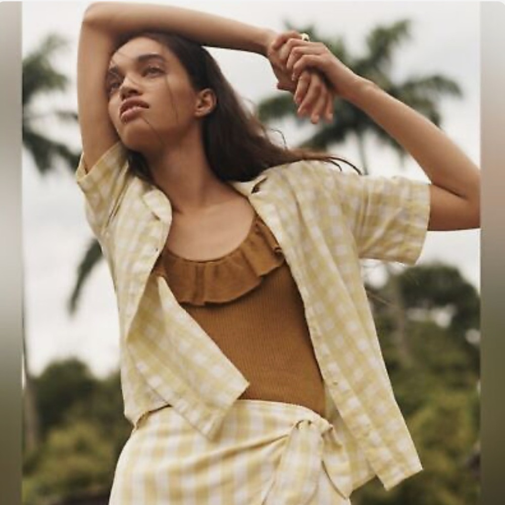 Madewell Cotton-Linen Boxy Camp Shirt in Pale Yellow Gingham